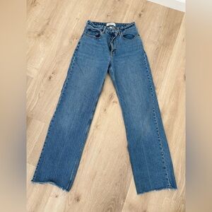 Abercrombie & Fitch ‘The 90s Relaxed Jean High Rise’